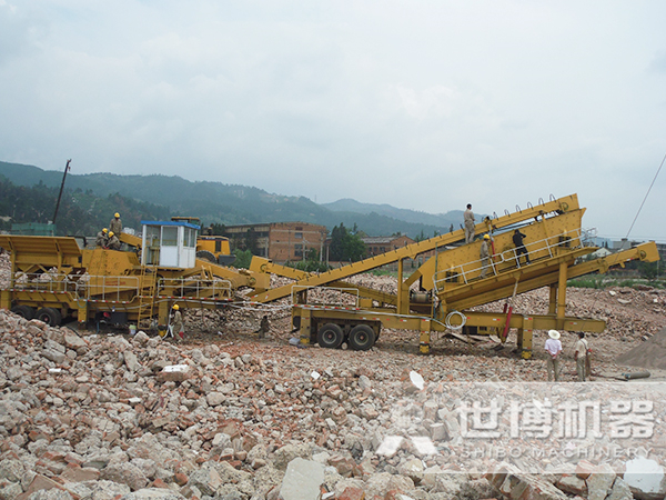 移動(dòng)砂石生產(chǎn)線(xiàn)