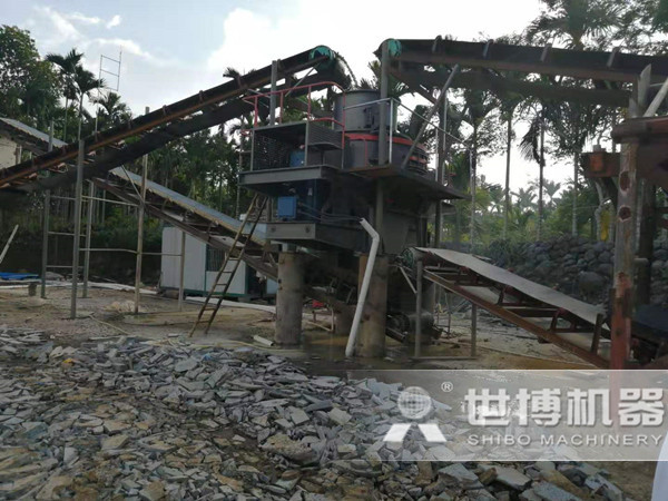 世博沖擊式制砂機(jī)現(xiàn)場