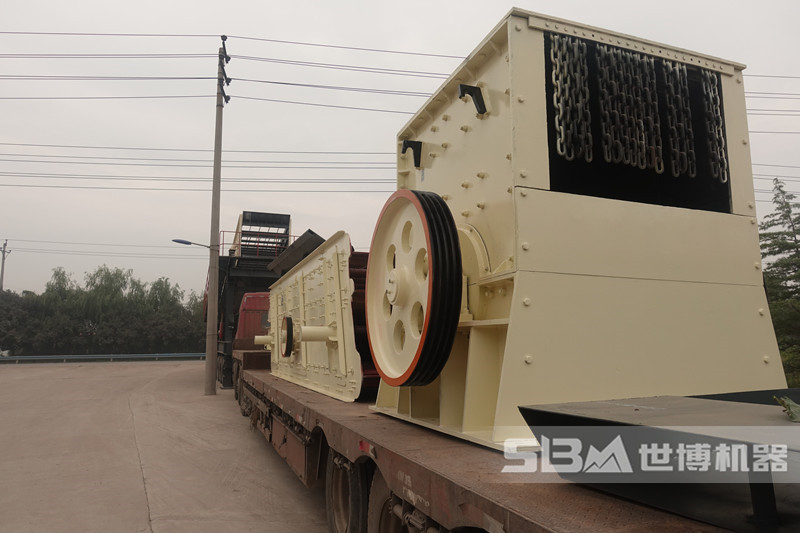 河南世博箱式碎石機廠家發(fā)貨