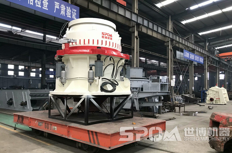 圓錐破碎機(jī)，中細(xì)碎花崗巖