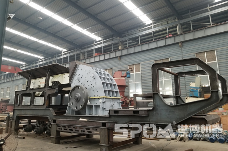 柴油機錘式打砂機生產(chǎn)車間，半成品