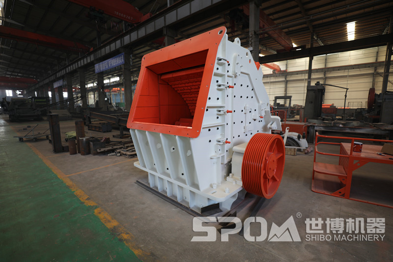 LF大口反擊破碎機